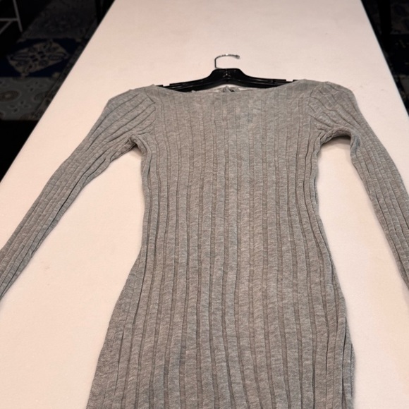 Free People Women’s Open Back Tie Gray Sweater Ribbed Knit Size M - Picture 2 of 9